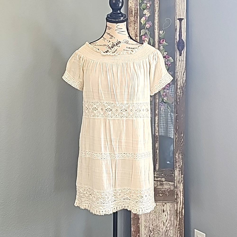AMERICAN EAGLE LINEN GAUZE SHIFT DRESS. SIZE SMALL EXCELLENT COND. Ivory Color